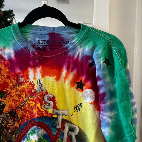 514 Travis Scott Astroworld Tie Dye Tee Size Medium Color Green Red - Picture 2 of 4